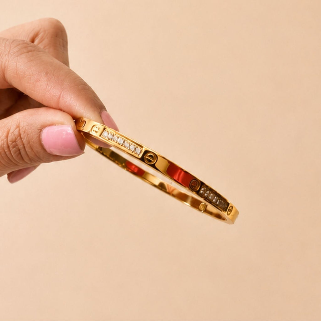 Aura Spark Kada