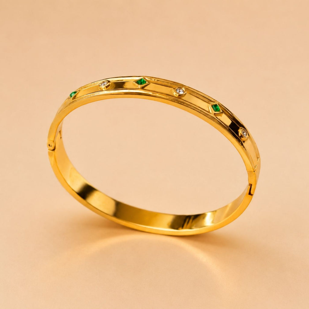 Evergreen Charm Kada