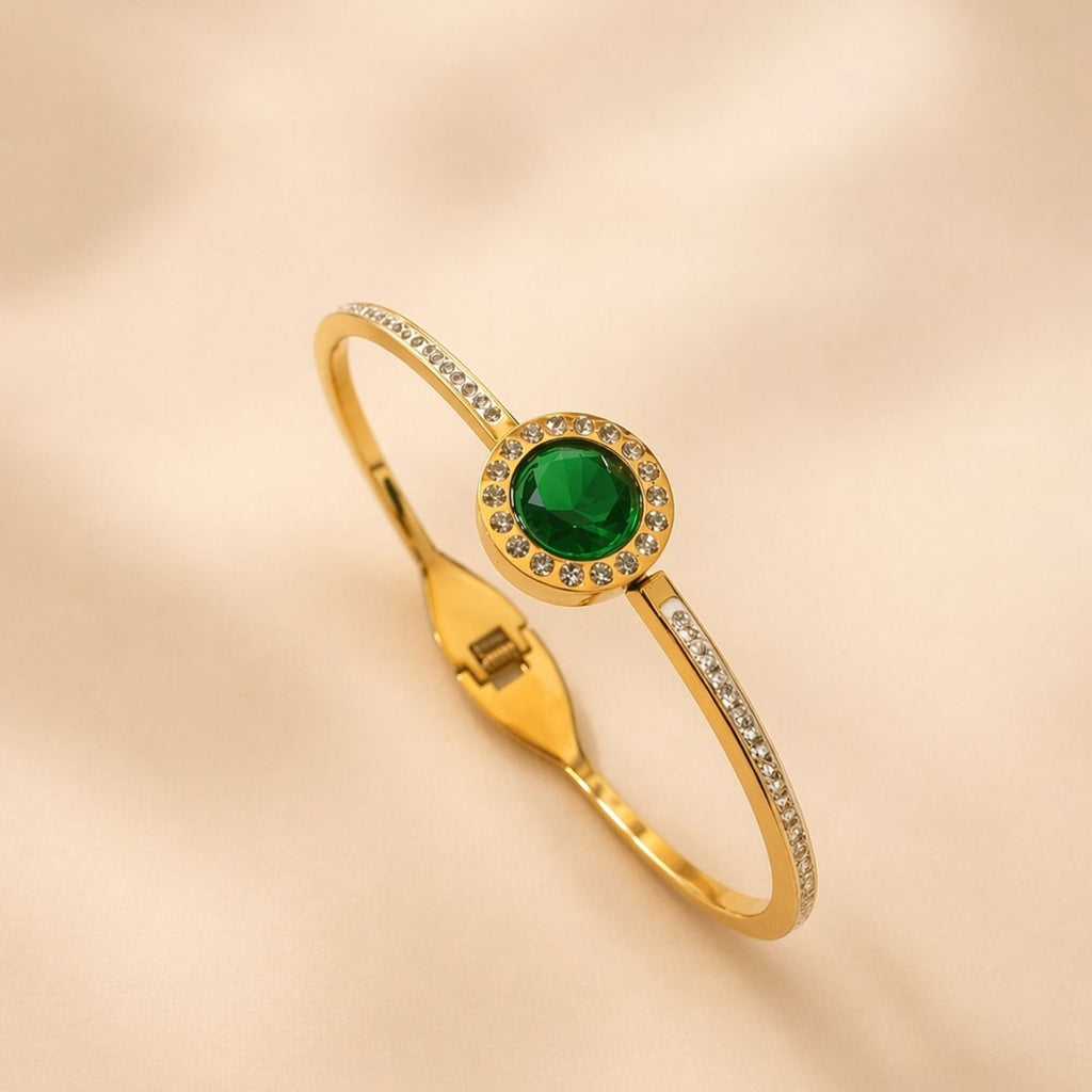 Emerald Aura Kada